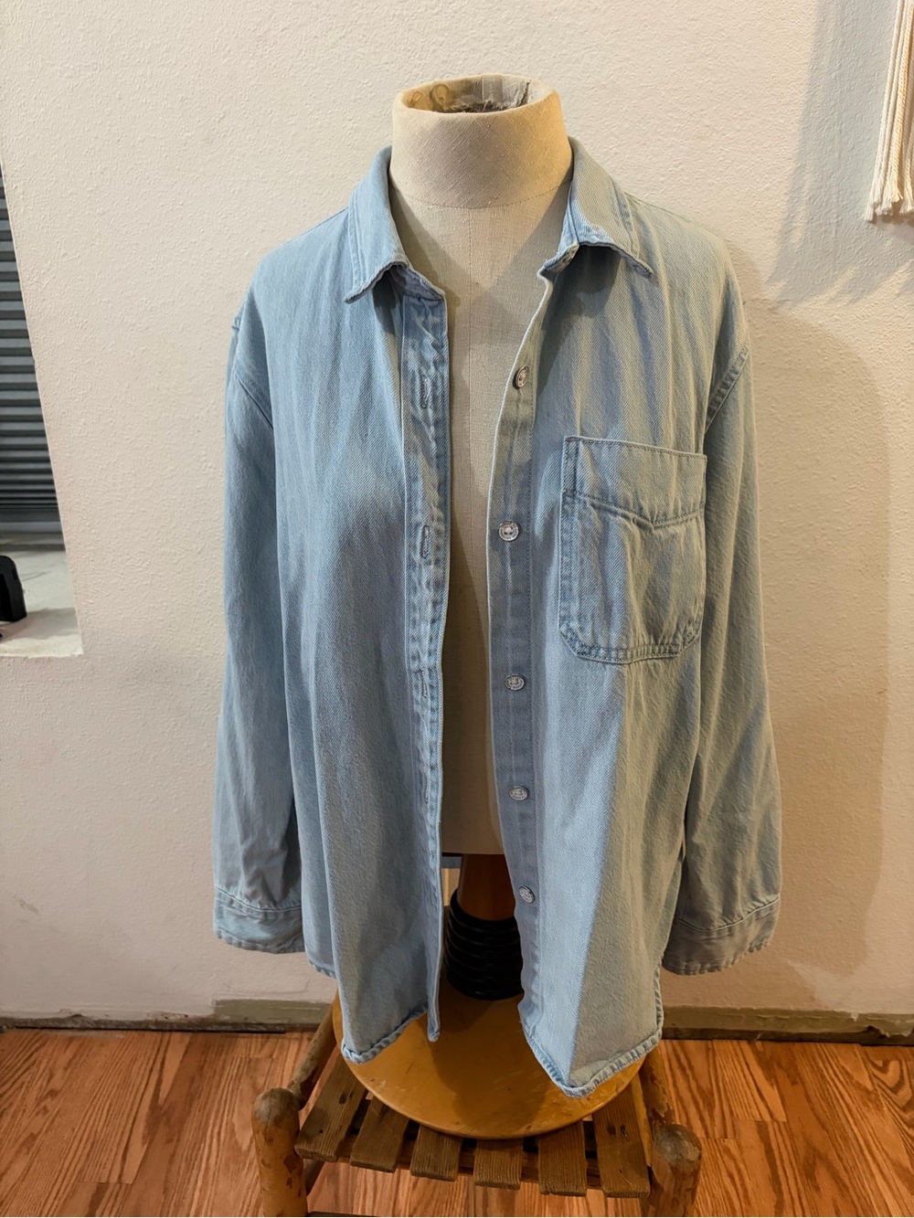 Universal Thread Light Blue Denim Shirt Jacket